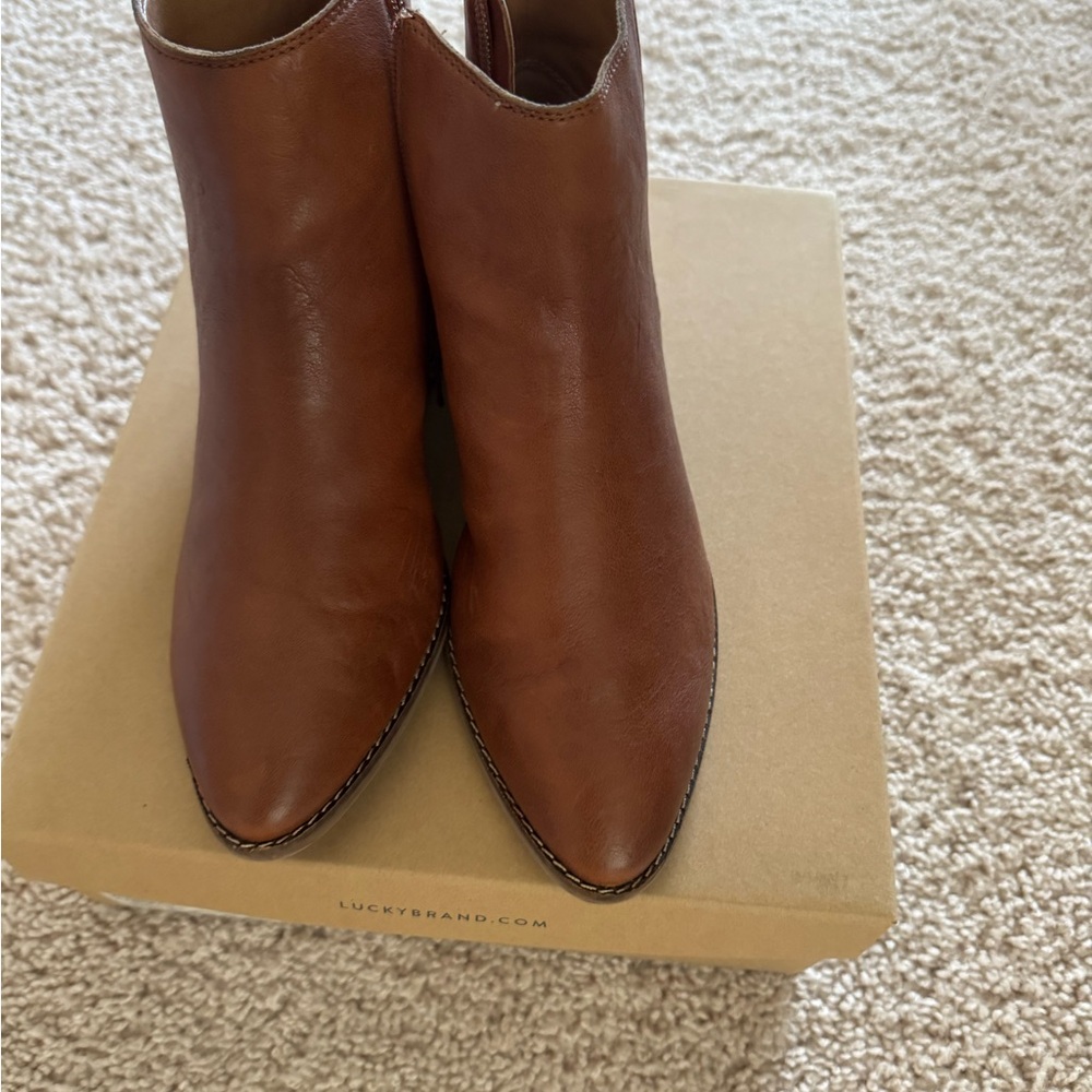 Lucky Brand Women's Brown Ankle Leather Booties